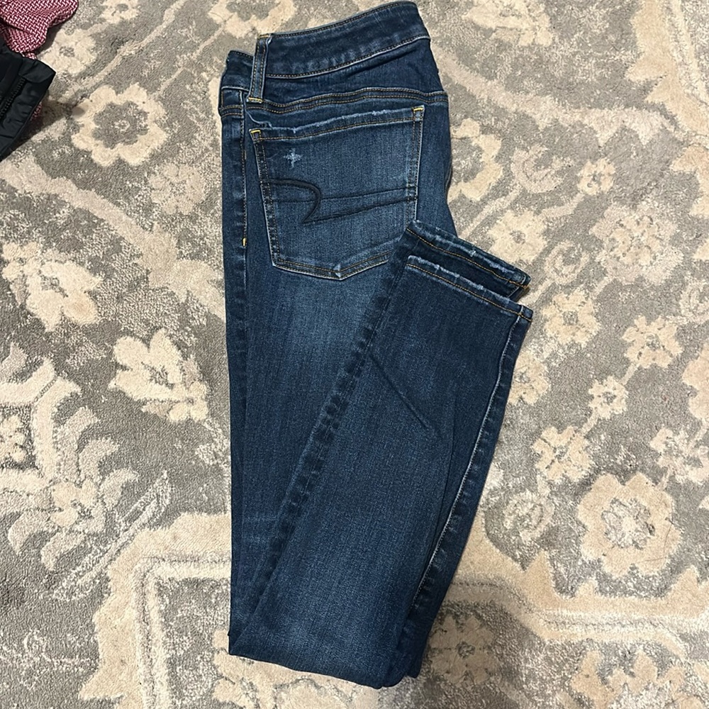 American Eagle Distressed Jeans